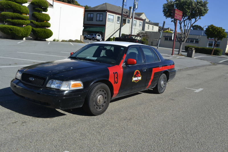 Illustration for article titled A List of All the Jurassic Park Liveried Vehicles I Could Find